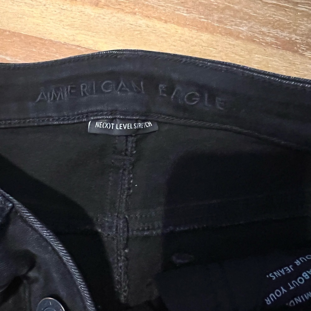 American Eagle Distressed Skinny Jean -Black